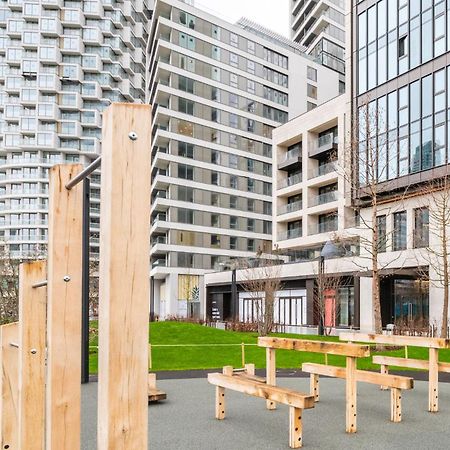 Elegant And Modern Apartments In Canary Wharf Right Next To Thames ロンドン エクステリア 写真
