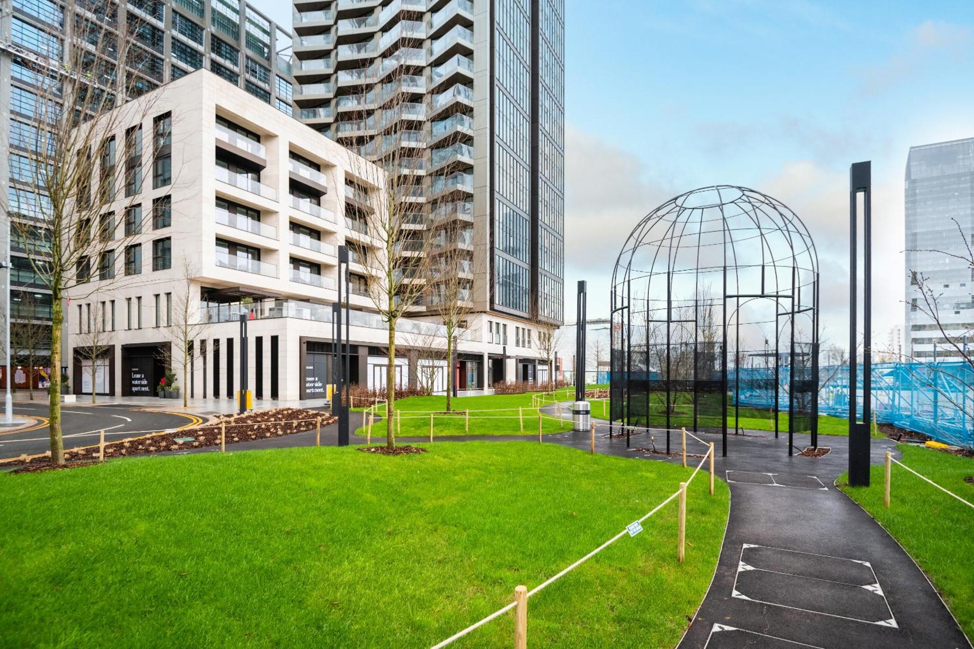 Elegant And Modern Apartments In Canary Wharf Right Next To Thames ロンドン エクステリア 写真