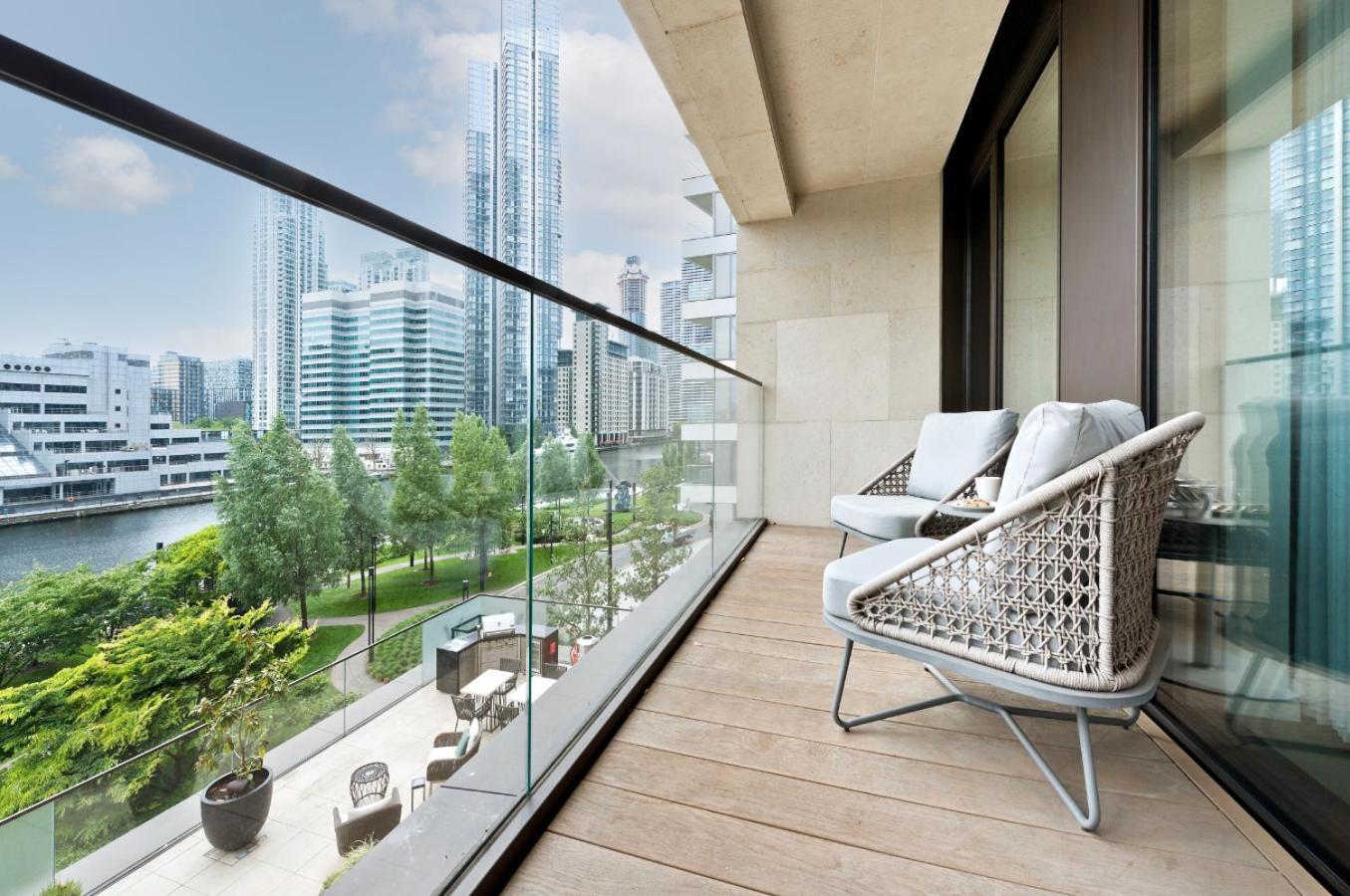 Elegant And Modern Apartments In Canary Wharf Right Next To Thames ロンドン エクステリア 写真
