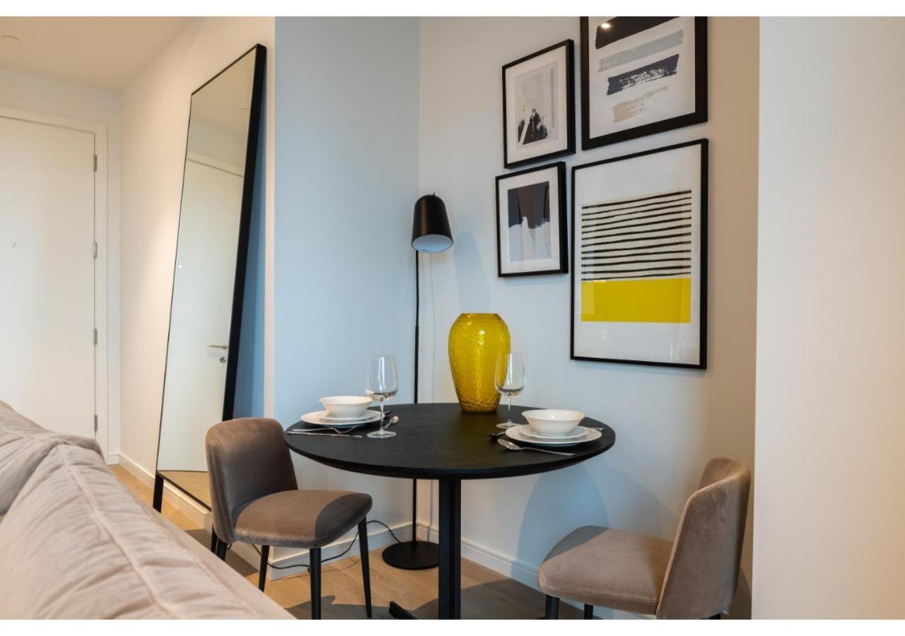 Elegant And Modern Apartments In Canary Wharf Right Next To Thames ロンドン エクステリア 写真