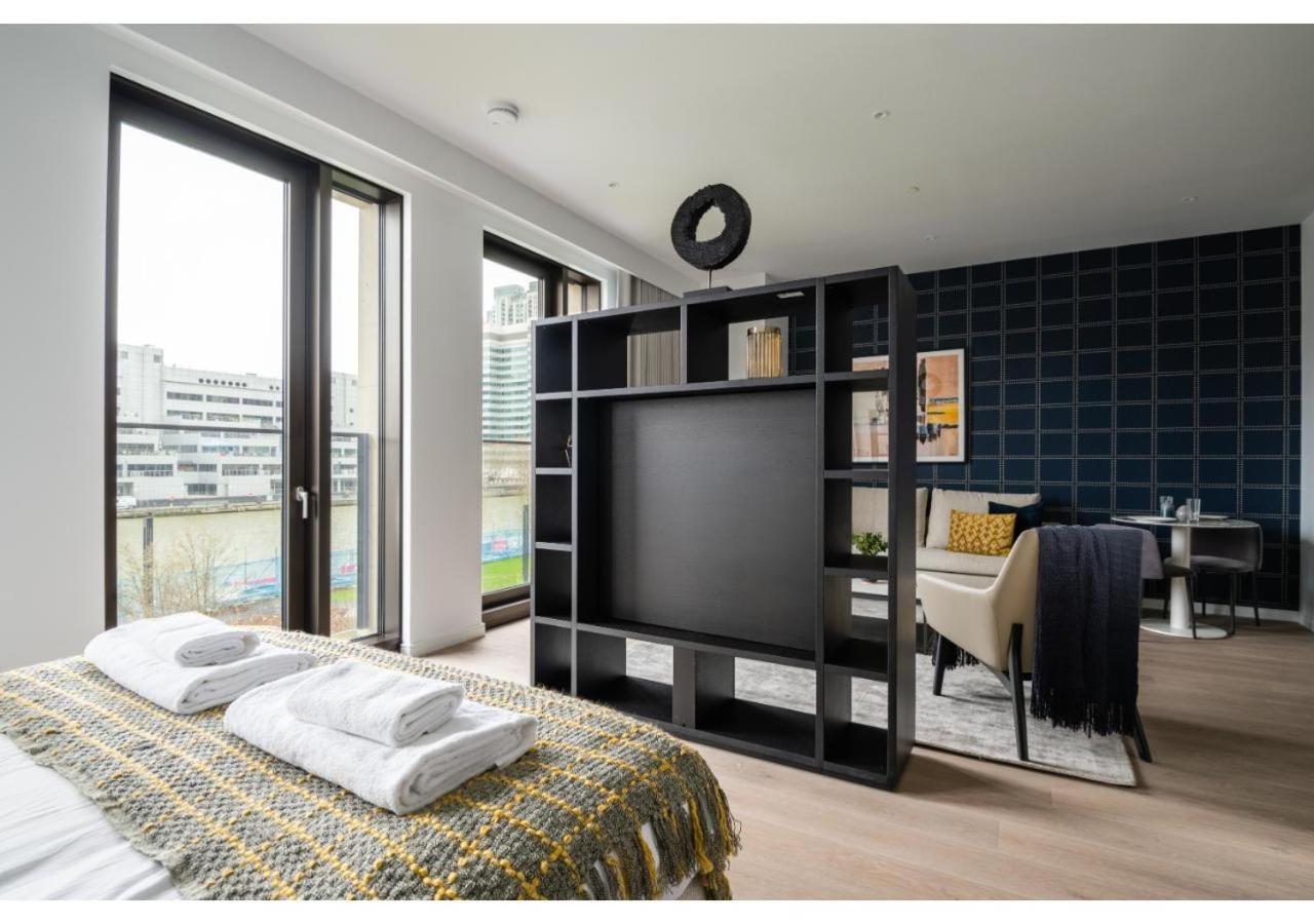 Elegant And Modern Apartments In Canary Wharf Right Next To Thames ロンドン エクステリア 写真