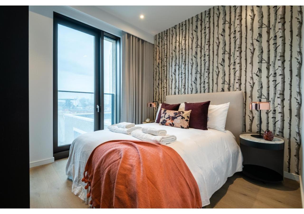 Elegant And Modern Apartments In Canary Wharf Right Next To Thames ロンドン エクステリア 写真